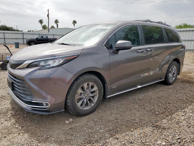 2021 TOYOTA SIENNA XLE, 