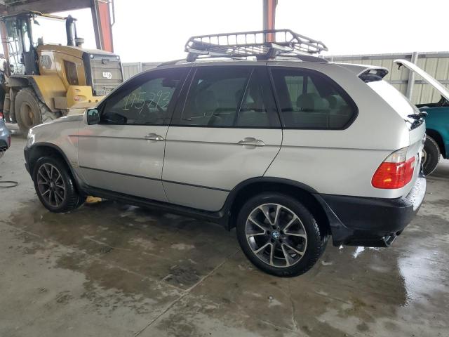 5UXFB53595LV16046 - 2005 BMW X5 4.4I SILVER photo 2