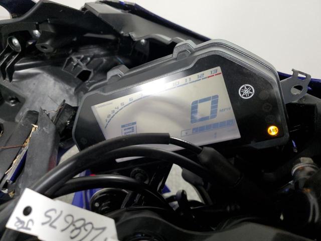 MH3RH18Y3RK017166 - 2024 YAMAHA YZFR3 A BLUE photo 7