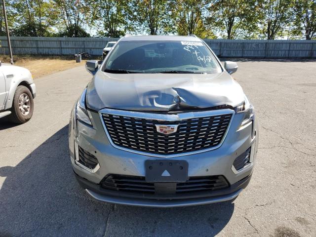 1GYKNDR42PZ142812 - 2023 CADILLAC XT5 PREMIUM LUXURY SILVER photo 5