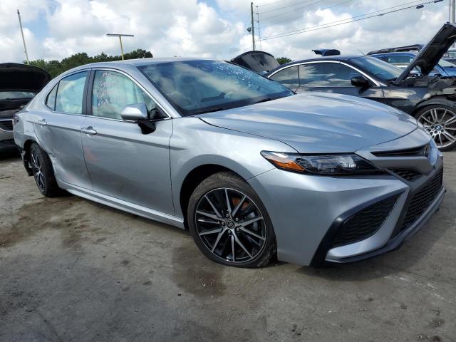 4T1G11AK9PU165125 - 2023 TOYOTA CAMRY SE NIGHT SHADE SILVER photo 4