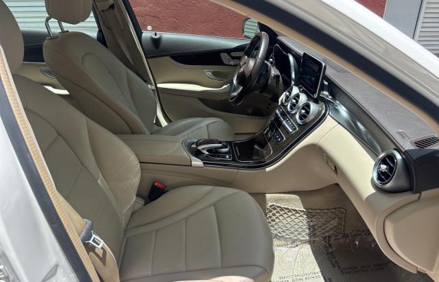 55SWF4KB4FU027077 - 2015 MERCEDES-BENZ C 300 4MATIC WHITE photo 5