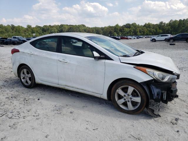 5NPDH4AE5DH206404 - 2013 HYUNDAI ELANTRA GLS WHITE photo 4