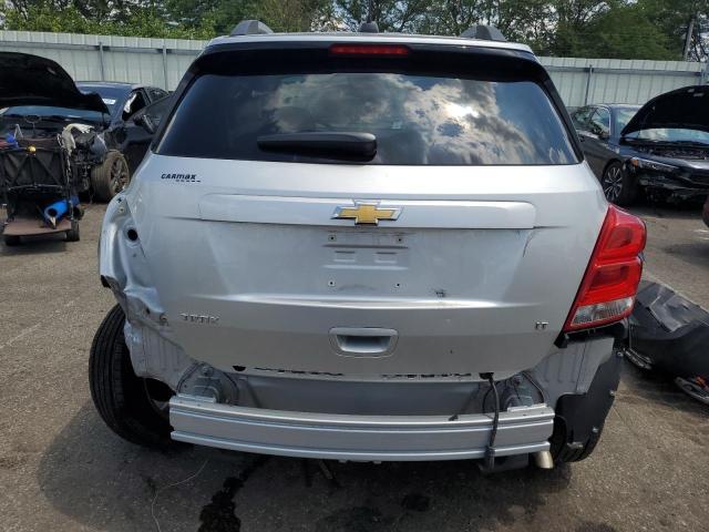 KL7CJLSB8KB750793 - 2019 CHEVROLET TRAX 1LT ვერცხლისფერი ფოტო 6