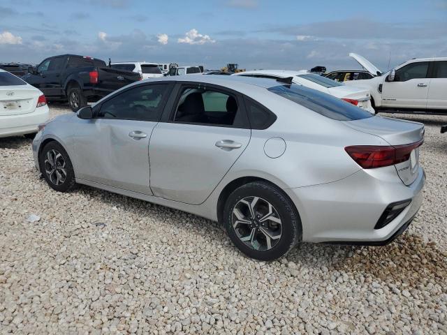 3KPF24ADXKE083413 - 2019 KIA FORTE FE SILVER photo 2