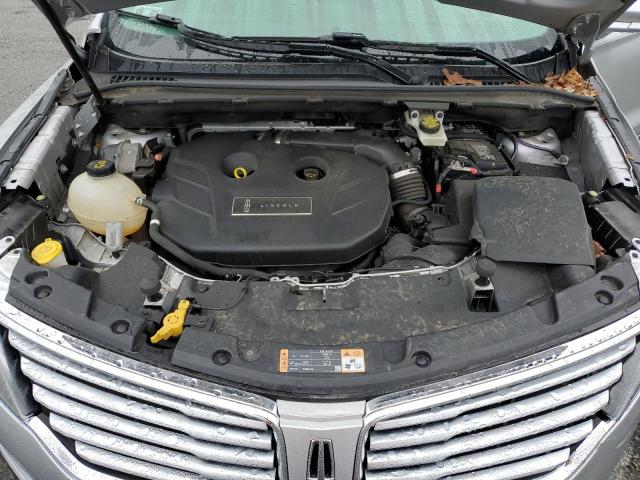 5LMCJ1D9XJUL07672 - 2018 LINCOLN MKC PREMIERE SILVER photo 12