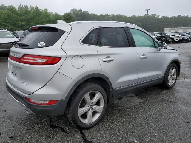 5LMCJ1D9XJUL07672 - 2018 LINCOLN MKC PREMIERE SILVER photo 3