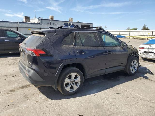 2T3W1RFV2MW161756 - 2021 TOYOTA RAV4 XLE BLUE photo 3