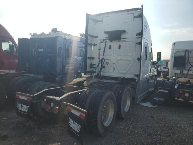 1FUJGLDR0KLKD8379 - 2019 FREIGHTLINER CASCADIA 125 WHITE photo 4
