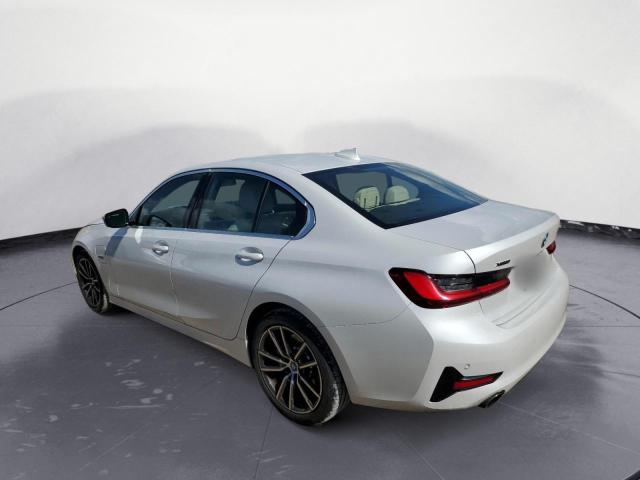 3MW5P9J09N8C72271 - 2022 BMW 330XE Սպիտակ լուսանկար 2