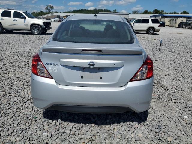 3N1CN7AP3KL830015 - 2019 NISSAN VERSA S SILVER photo 6