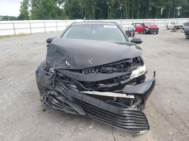 4T1B11HK5JU617160 - 2018 TOYOTA CAMRY L BLACK photo 5