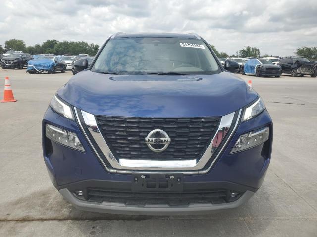 JN8AT3CA1MW005846 - 2021 NISSAN ROGUE SL BLUE photo 5