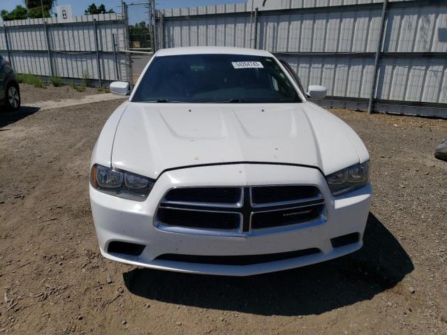 2C3CDXBG2DH730891 - 2013 DODGE CHARGER SE WHITE photo 5