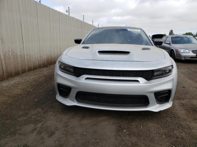 2C3CDXL98MH543445 - 2021 DODGE CHARGER SRT HELLCAT SILVER photo 5