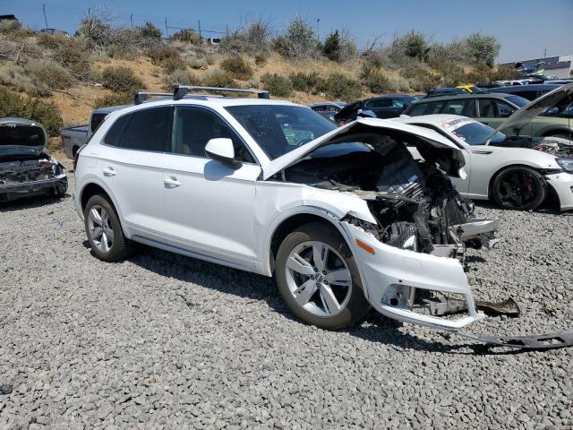 WA1BNAFY4K2129096 - 2019 AUDI Q5 PREMIUM PLUS WHITE photo 4