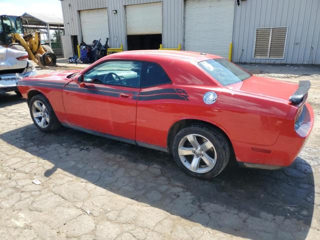 2B3LJ44V49H606290 - 2009 DODGE CHALLENGER SE RED photo 2