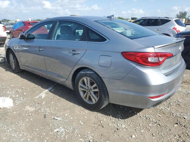 5NPE24AF7GH328944 - 2016 HYUNDAI SONATA SE SILVER photo 2