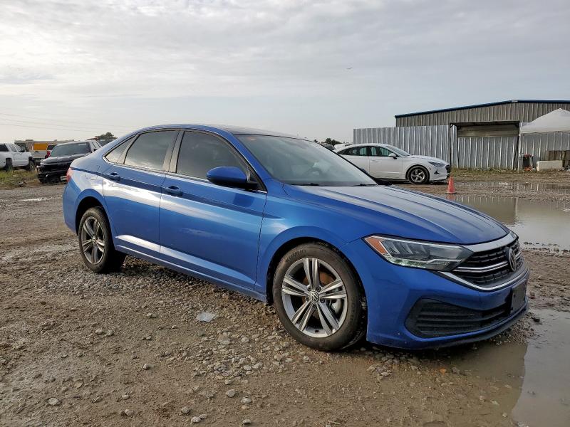 3VW7M7BU7RM076138 - 2024 VOLKSWAGEN JETTA SE 蓝色 照片 4