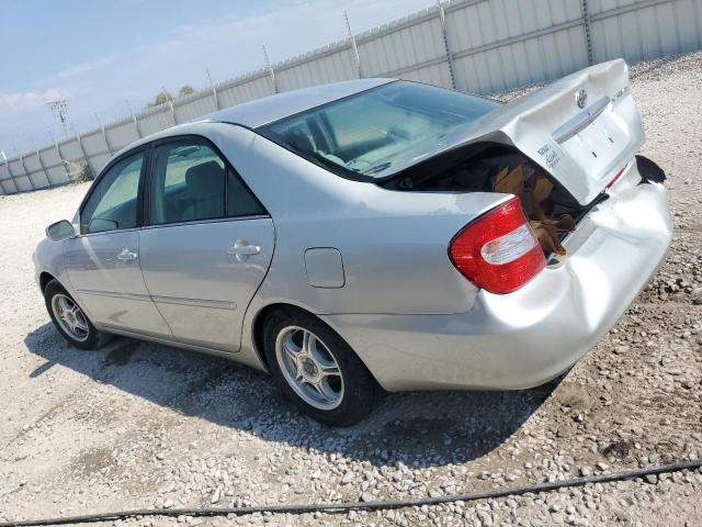 4T1BE32K03U674412 - 2003 TOYOTA CAMRY LE SILVER photo 2