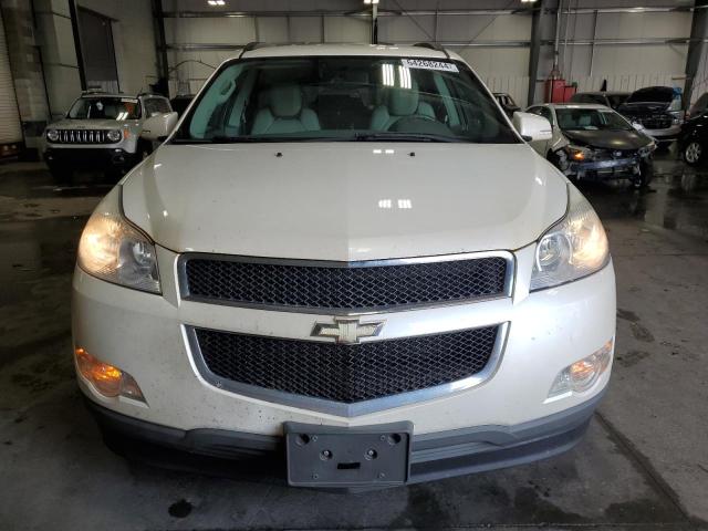 1GNKVJED7CJ347939 - 2012 CHEVROLET TRAVERSE LT WHITE photo 5