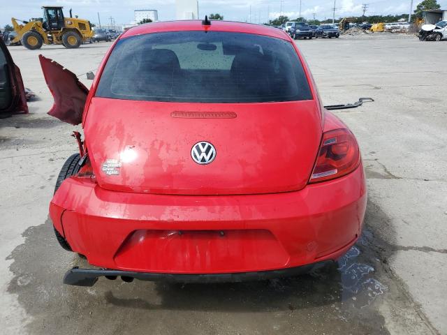 3VWJX7AT9CM646413 - 2012 VOLKSWAGEN BEETLE RED photo 6