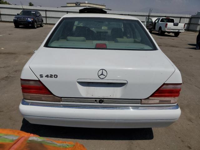 WDBGA43G5XA414874 - 1999 MERCEDES-BENZ S 420 WHITE photo 6