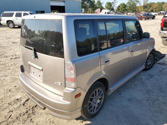 JTLKT324950218449 - 2005 TOYOTA SCION TC XB SILVER photo 4