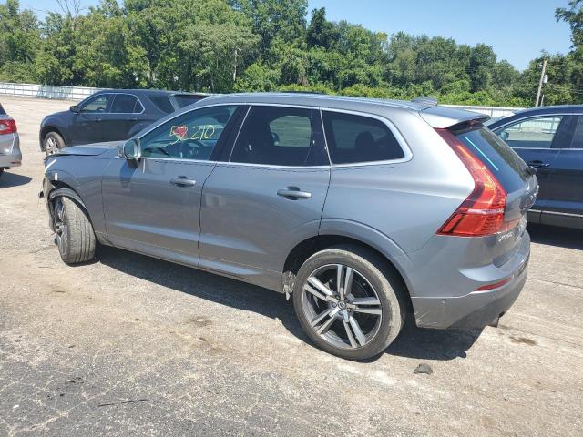 YV4102RK6J1007242 - 2018 VOLVO XC60 T5 MOMENTUM GRAY photo 2