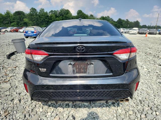 5YFS4RCE6LP035872 - 2020 TOYOTA COROLLA SE BLACK photo 6