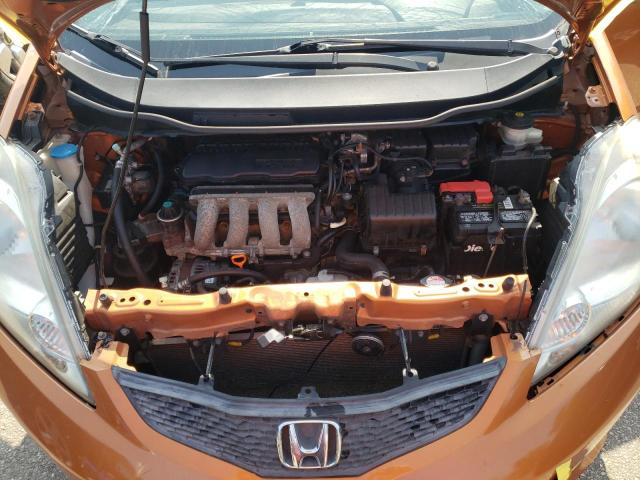 JHMGE8H4XAS002056 - 2010 HONDA FIT SPORT ORANGE photo 11