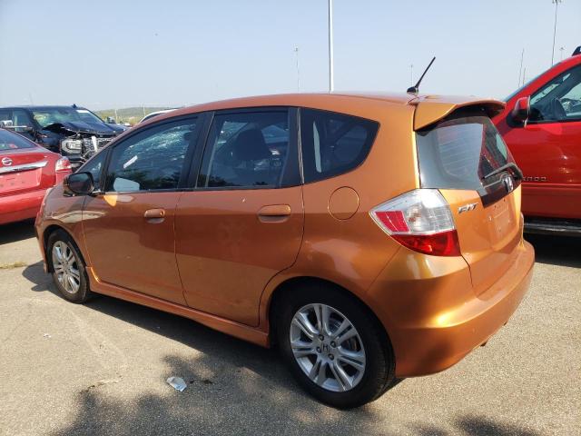 JHMGE8H4XAS002056 - 2010 HONDA FIT SPORT ORANGE photo 2