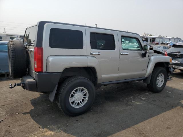 5GTEN13E688177016 - 2008 HUMMER H3 SILVER photo 3