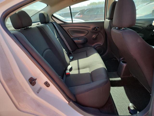 3N1CN7AP3KL875049 - 2019 NISSAN VERSA S 白色 照片 10