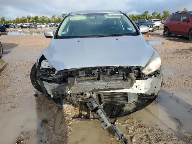 1FADP3F28JL203912 - 2018 FORD FOCUS SE SILVER photo 5