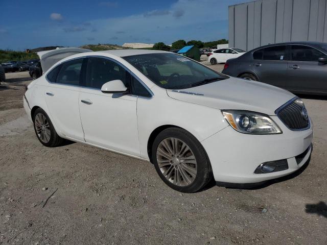 1G4PR5SK1D4219382 - 2013 BUICK VERANO CONVENIENCE WHITE photo 4