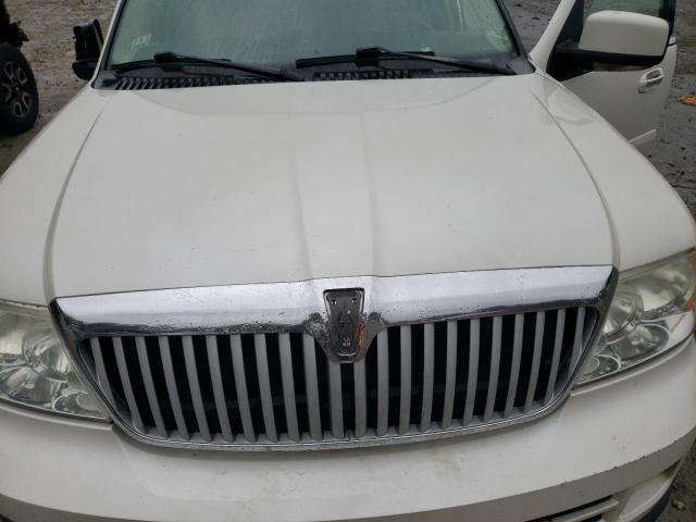 5LMFU28545LJ11076 - 2005 LINCOLN NAVIGATOR თეთრი ფოტო 12