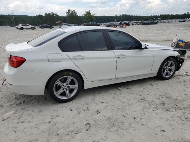 WBA3C3C58FP663908 - 2015 BMW 320 I XDRIVE WHITE photo 3