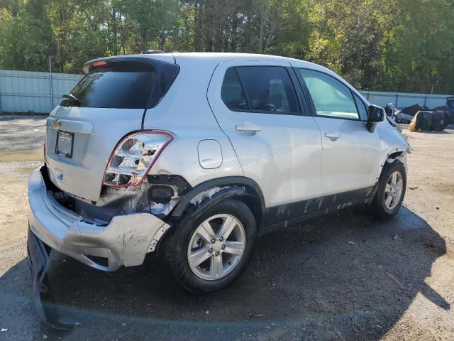 KL7CJNSM7NB516257 - 2022 CHEVROLET TRAX LS SILVER photo 3