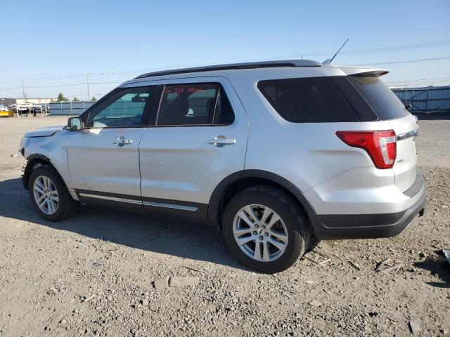 1FM5K8D87KGA92311 - 2019 FORD EXPLORER XLT SILVER photo 2