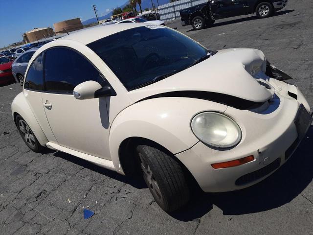 3VWPG31C16M409826 - 2006 VOLKSWAGEN NEW BEETLE 2.5L CREAM photo 4