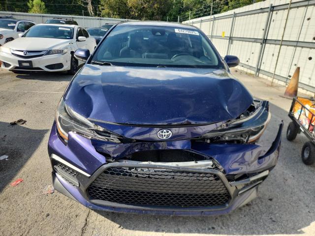 JTDS4RCE6LJ023323 - 2020 TOYOTA COROLLA SE Blau Foto 5