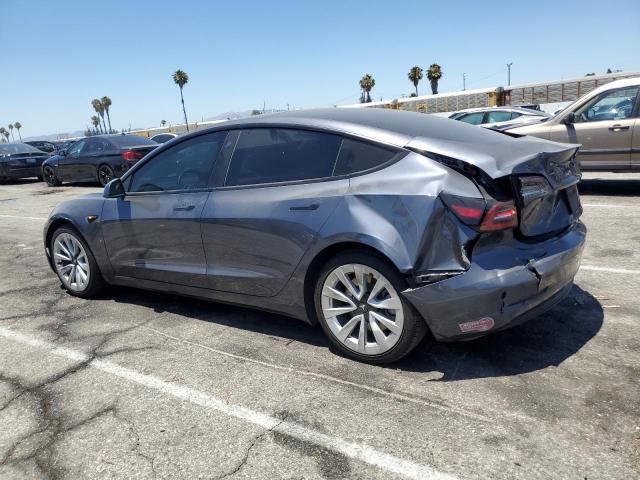 5YJ3E1EB8NF338186 - 2022 TESLA MODEL 3 GRAY photo 2