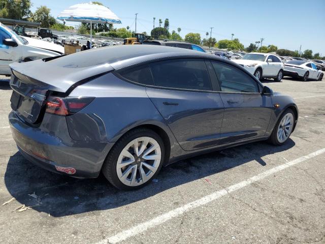 5YJ3E1EB8NF338186 - 2022 TESLA MODEL 3 GRAY photo 3