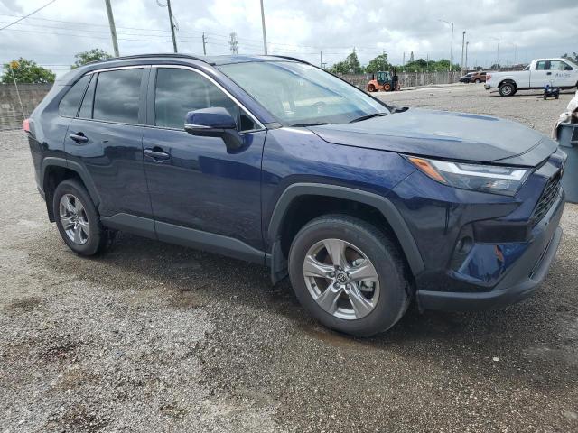2T3W1RFV6RW364365 - 2024 TOYOTA RAV4 XLE BLUE photo 4