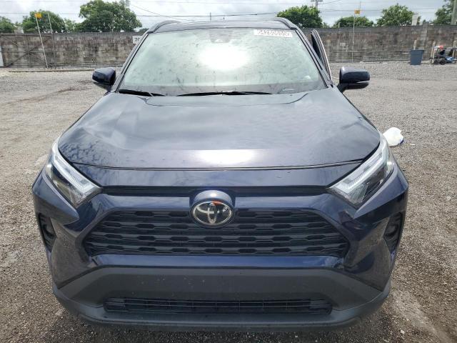 2T3W1RFV6RW364365 - 2024 TOYOTA RAV4 XLE BLUE photo 5