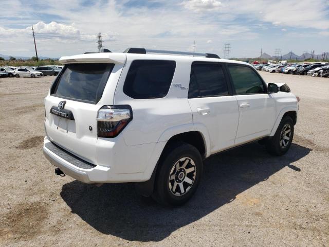 JTEBU5JR0J5494707 - 2018 TOYOTA 4RUNNER SR5/SR5 PREMIUM WHITE photo 3