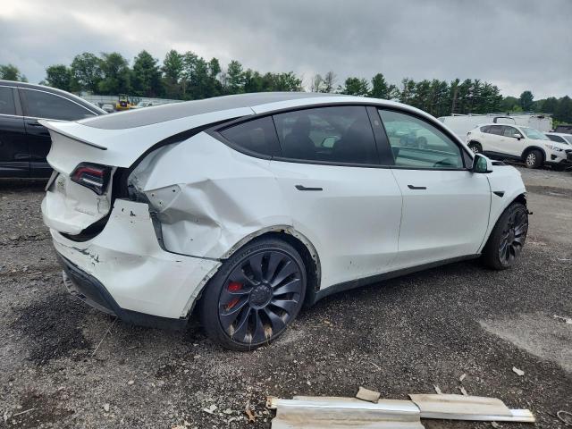 7SAYGDEF6RF041558 - 2024 TESLA MODEL Y WHITE photo 3