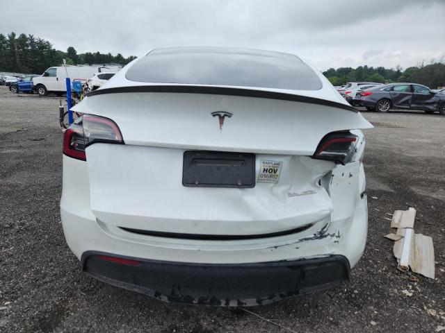 7SAYGDEF6RF041558 - 2024 TESLA MODEL Y WHITE photo 6
