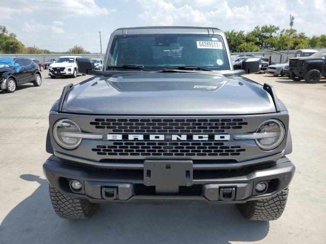 1FMEE5DP5NLA90758 - 2022 FORD BRONCO BASE GRAY photo 5